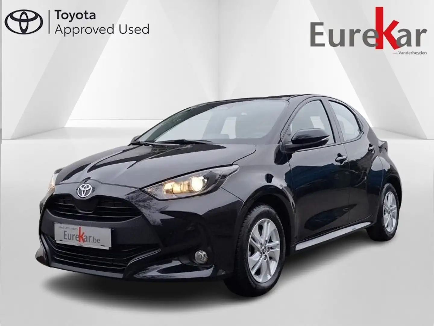 Toyota Yaris 1.5 HYBRID DYNAMIC CVT Zwart - 1
