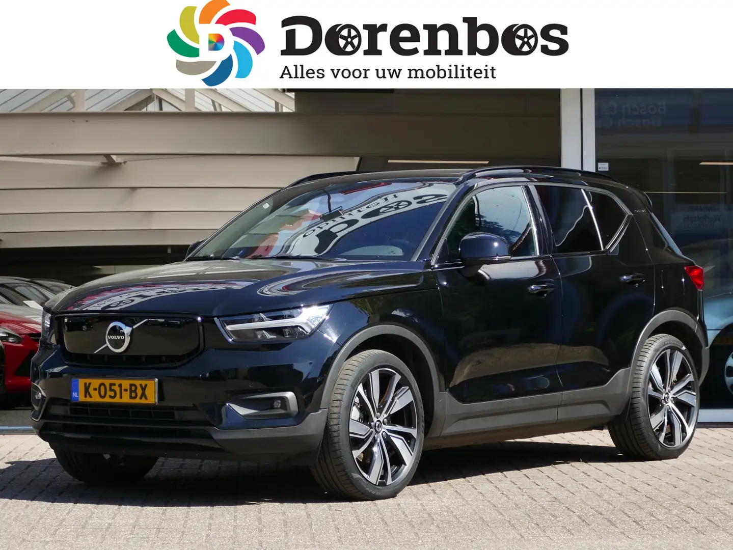 Volvo XC40 Recharge P8 AWD R-Design | schuifdak | Harman Kard Zwart - 1