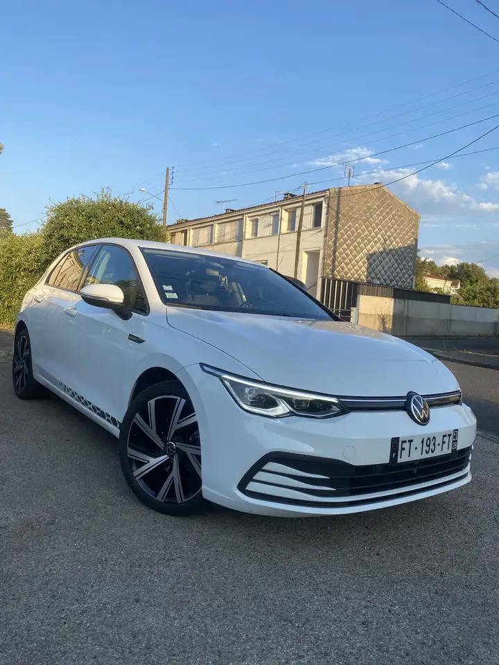 Volkswagen Golf Standard Model