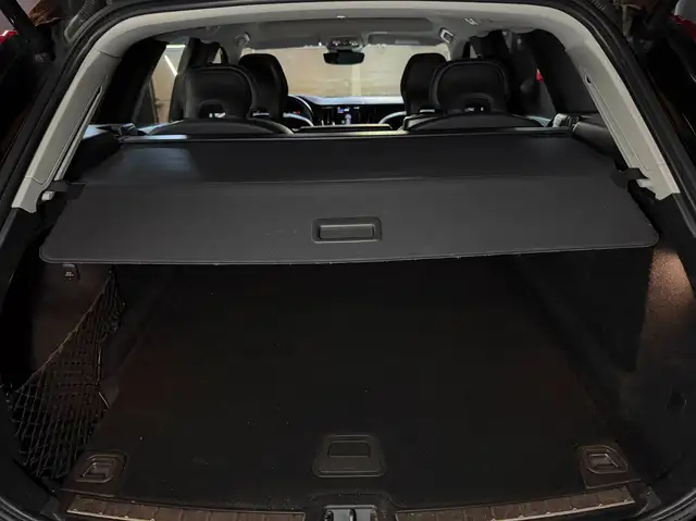 Volvo XC60 view 21