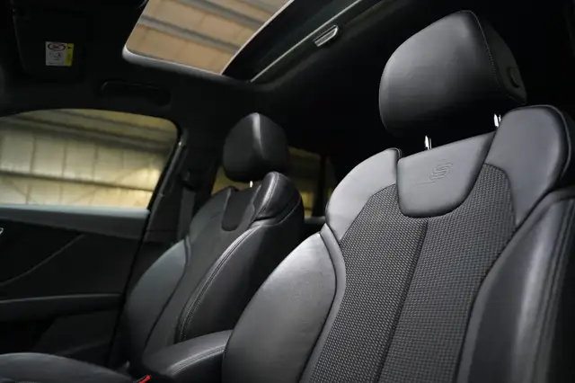Audi Q2 view 12