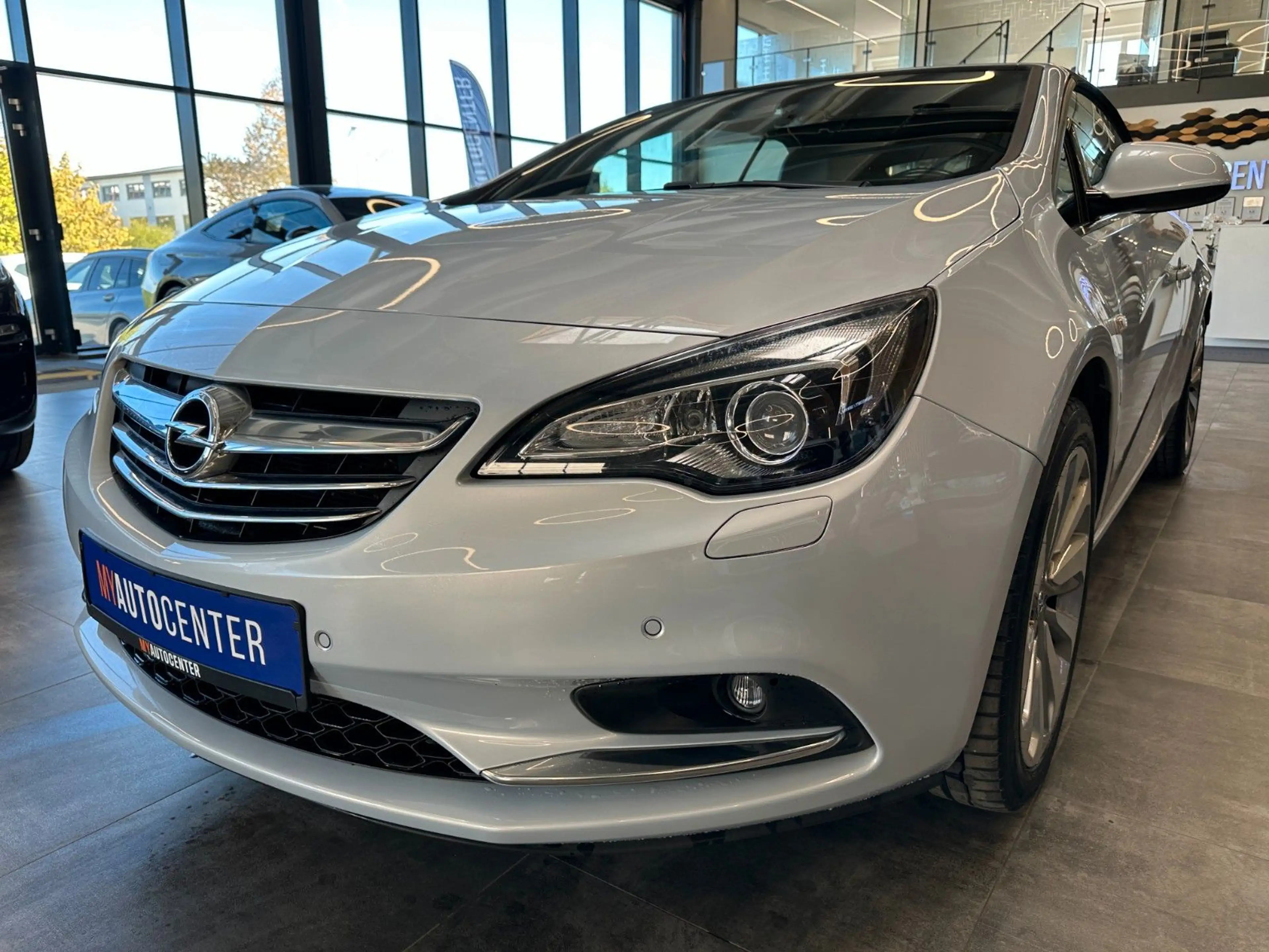 Opel Cascada Innovation ecoFlex *PDC*Klima*Xenon* — photo 4