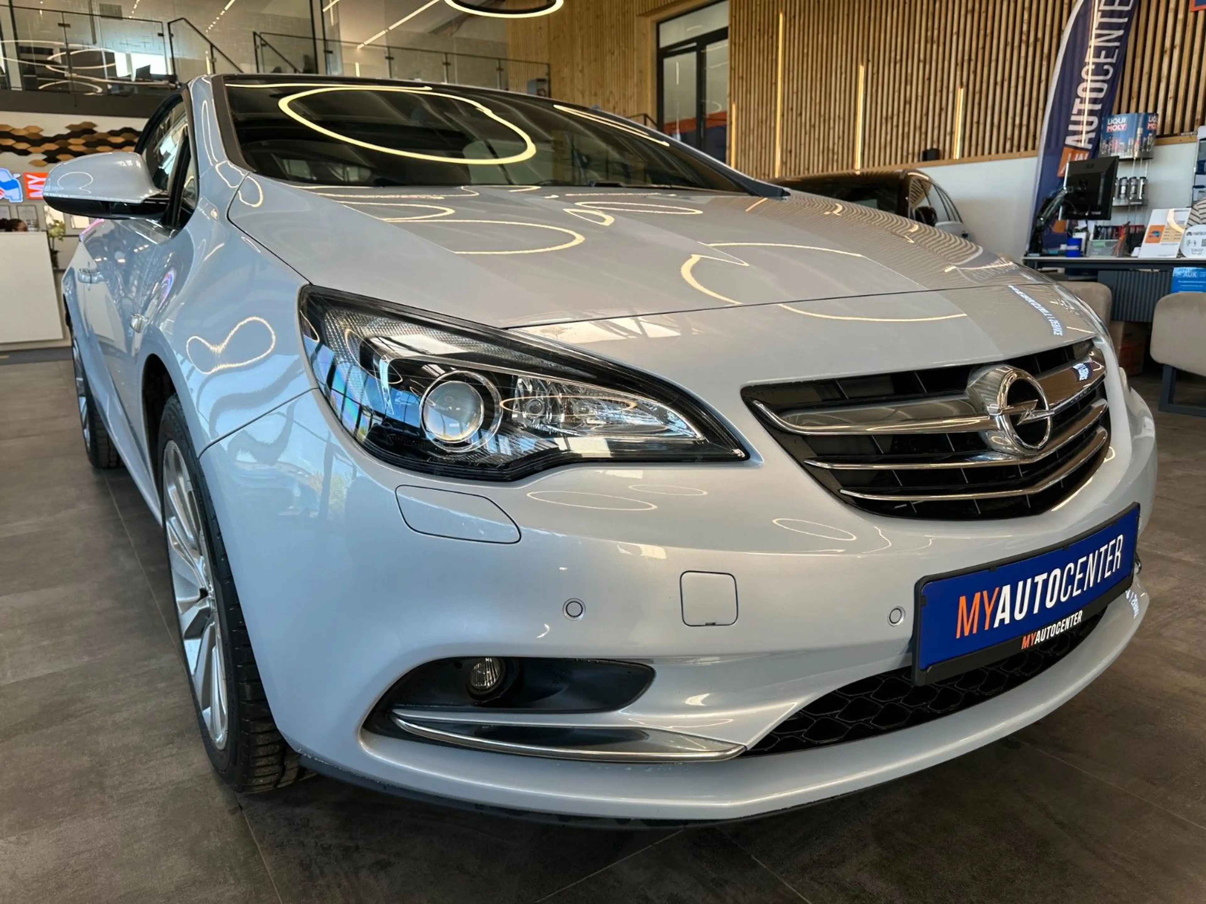Opel Cascada Innovation ecoFlex *PDC*Klima*Xenon* — photo 3