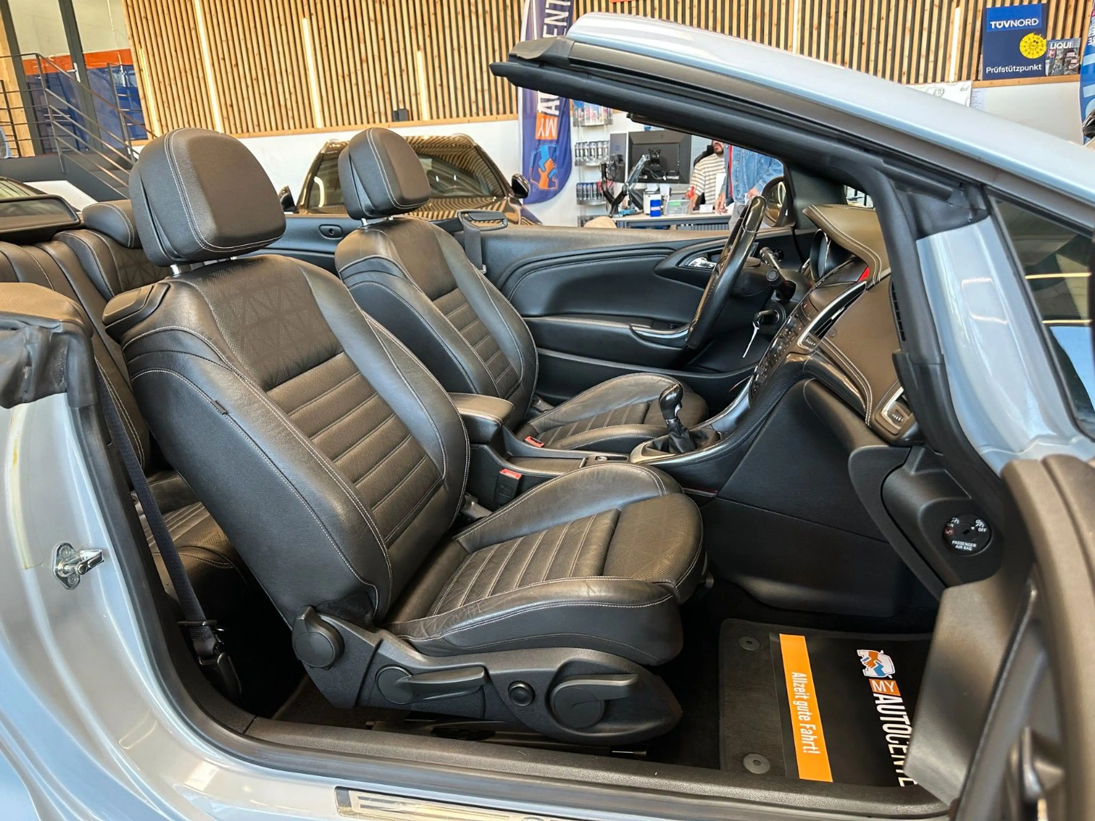 Opel Cascada Innovation ecoFlex *PDC*Klima*Xenon* — photo 8