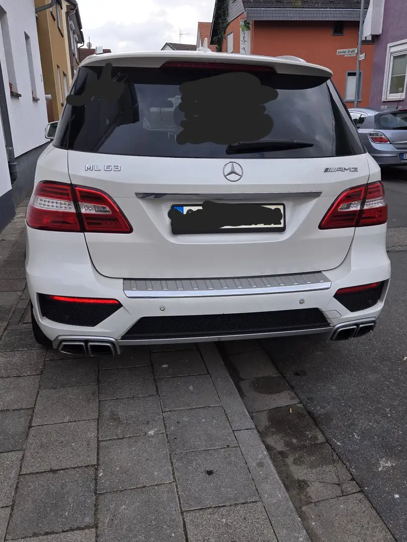Mercedes-Benz ML 63 AMG ML 63 AMG 4Matic AMG SPEEDSHIFT 7G-TRONIC Weiß - 2