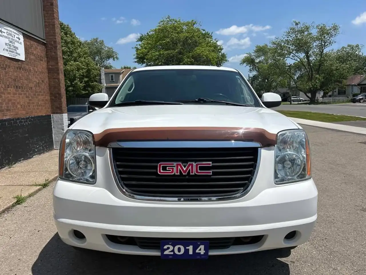 GMC Yukon снимка GMC Yukon