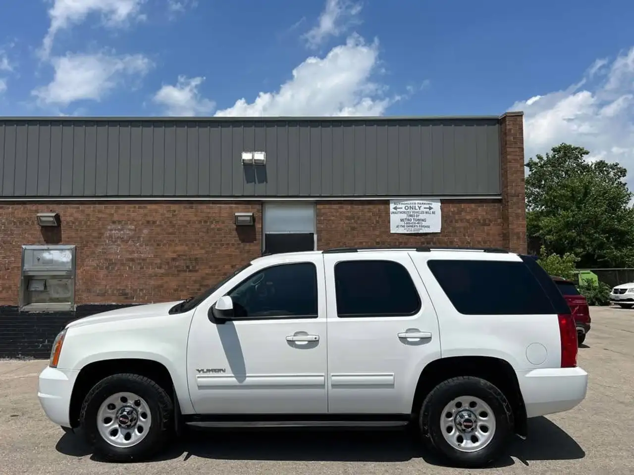 GMC Yukon снимка GMC Yukon