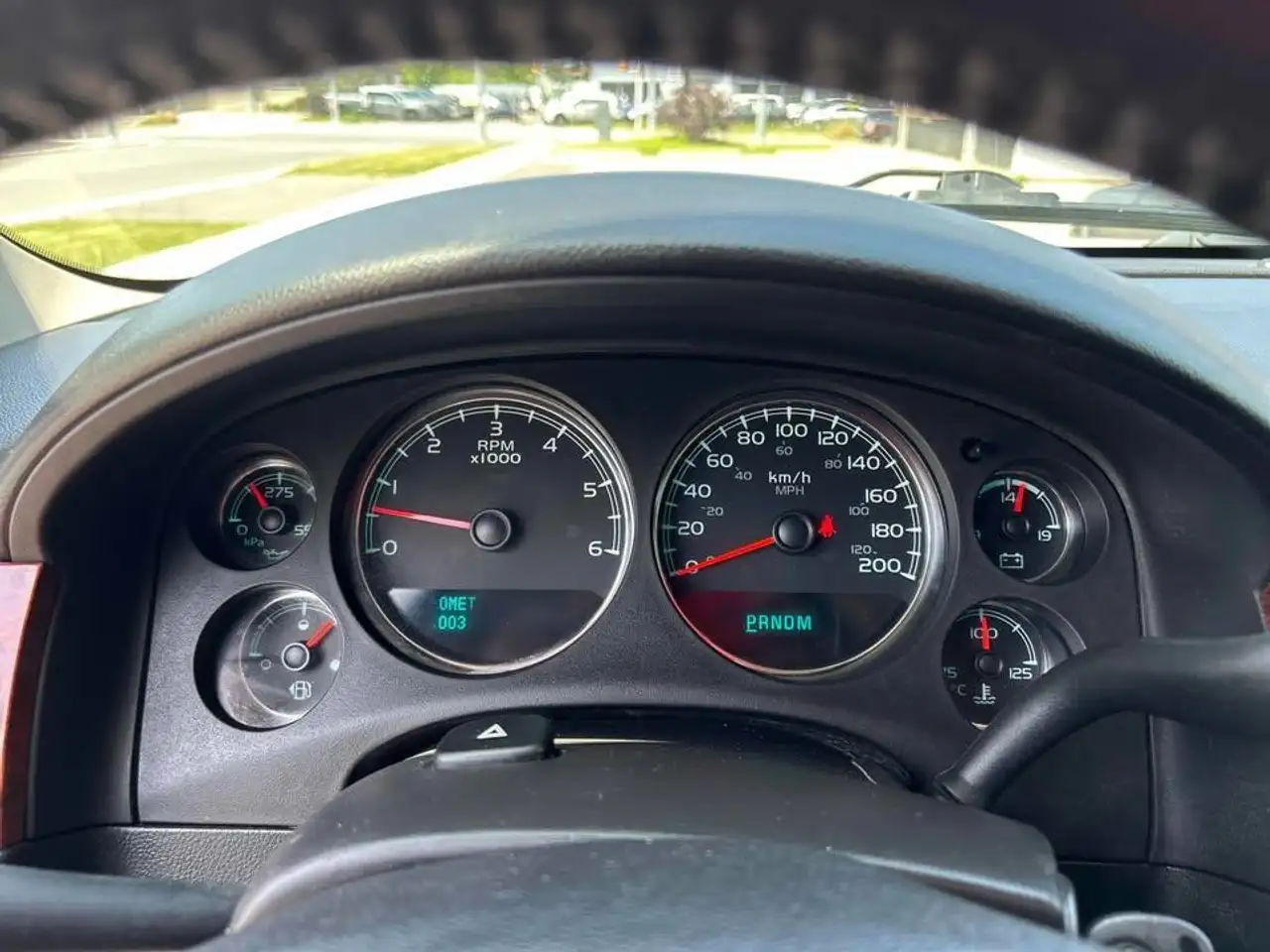 GMC Yukon снимка GMC Yukon