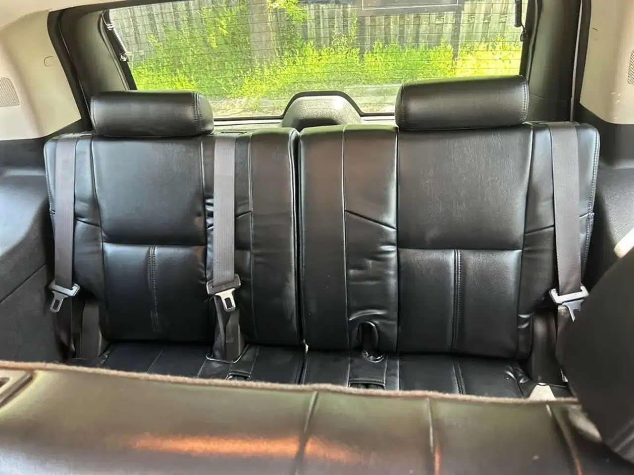 GMC Yukon снимка GMC Yukon