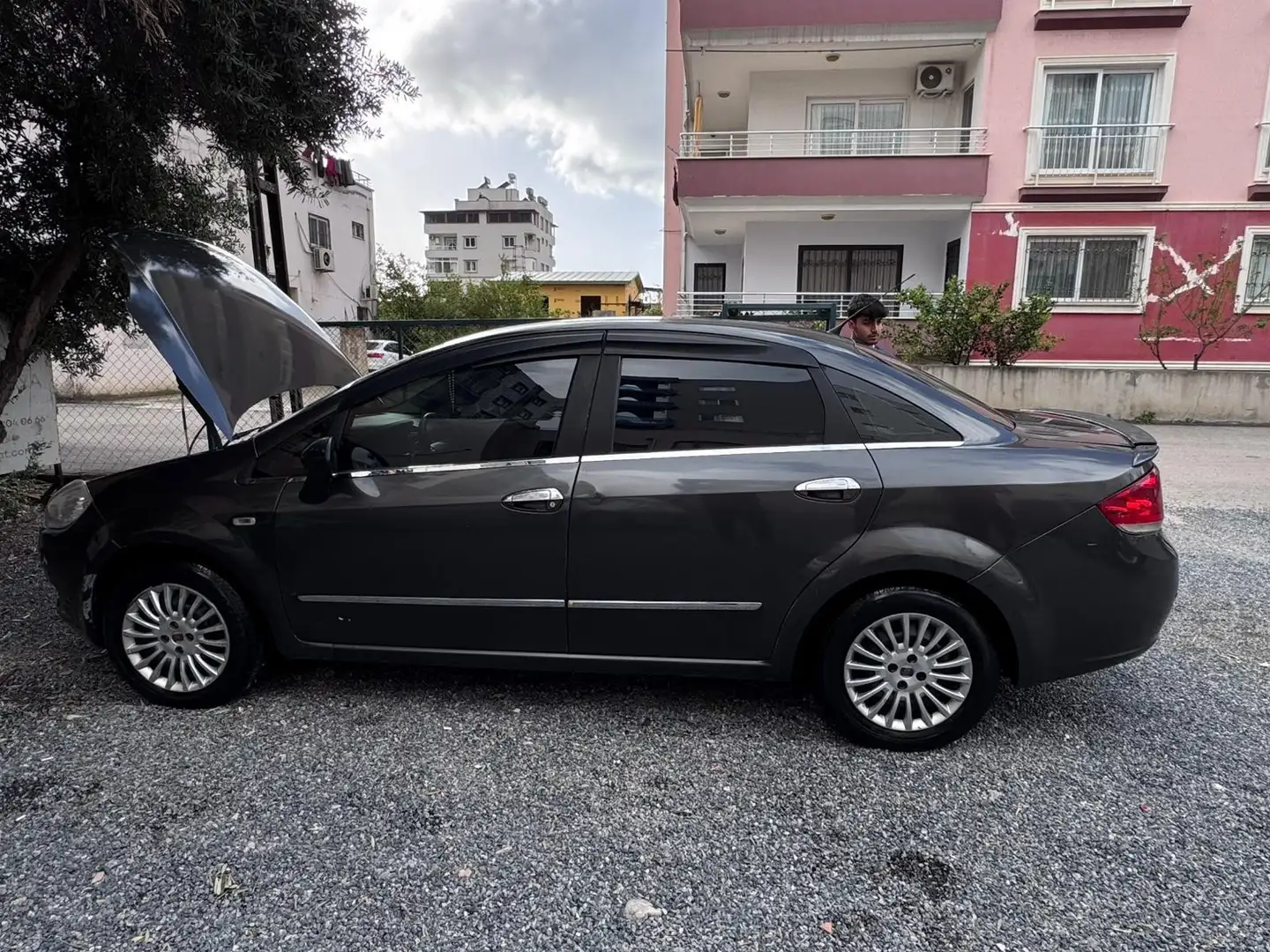 Fiat Linea 1.3 Multijet 16V Active plus - 1