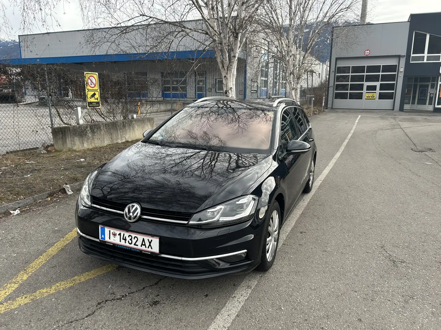 Volkswagen Golf Variant Highline 2,0 TDI - 1