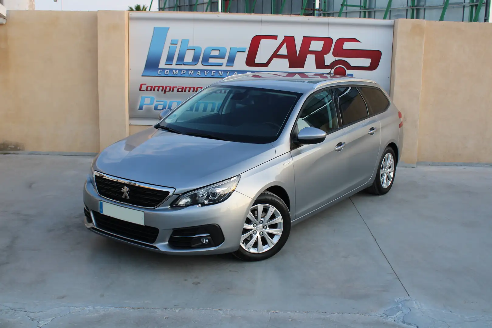 Peugeot 308 SW 1.5BlueHDi Style 100 Gris - 2