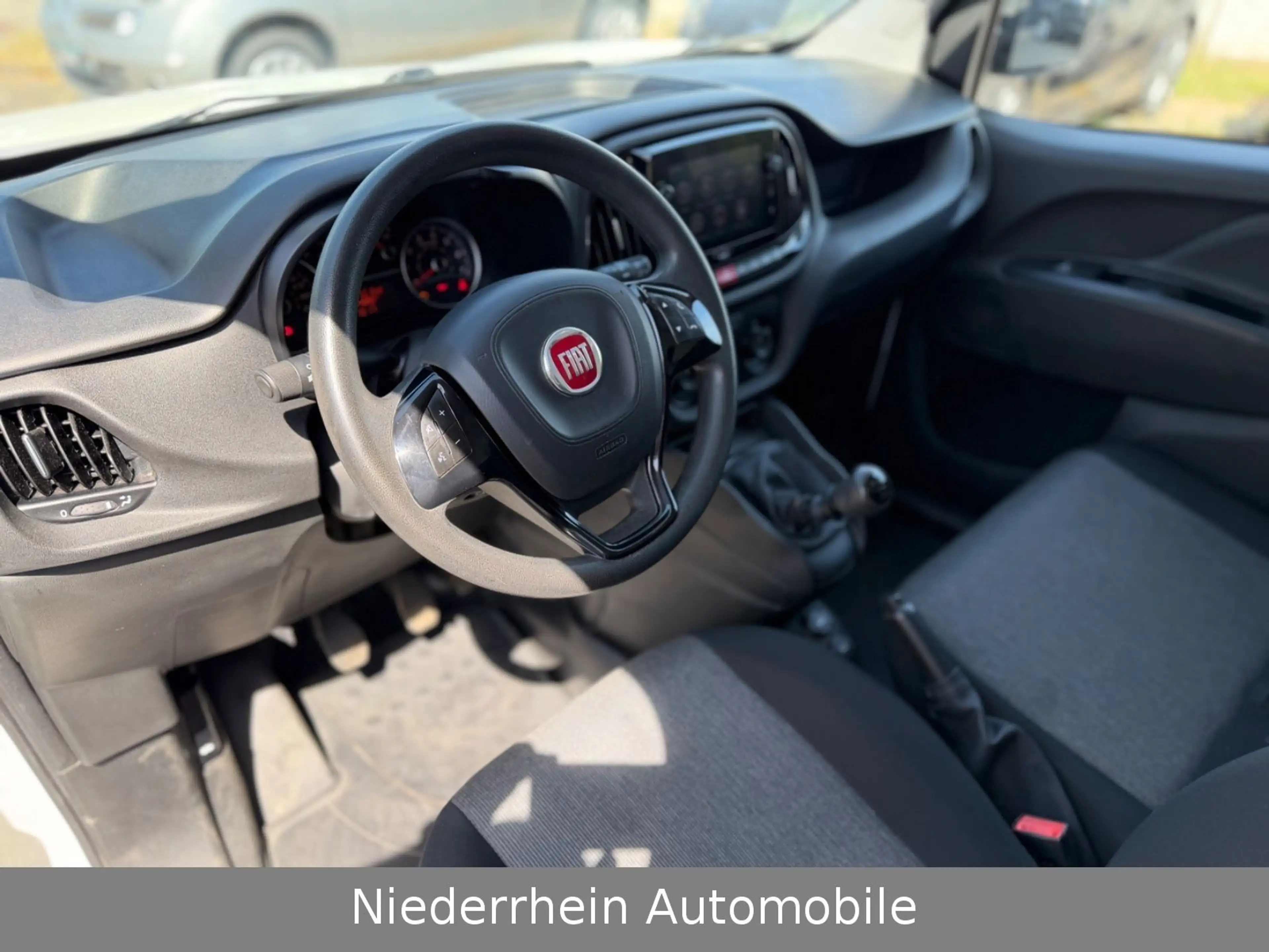 Fiat Doblo SX Kasten 1.Hand+Navi+MwSt ausweisbar — photo 3