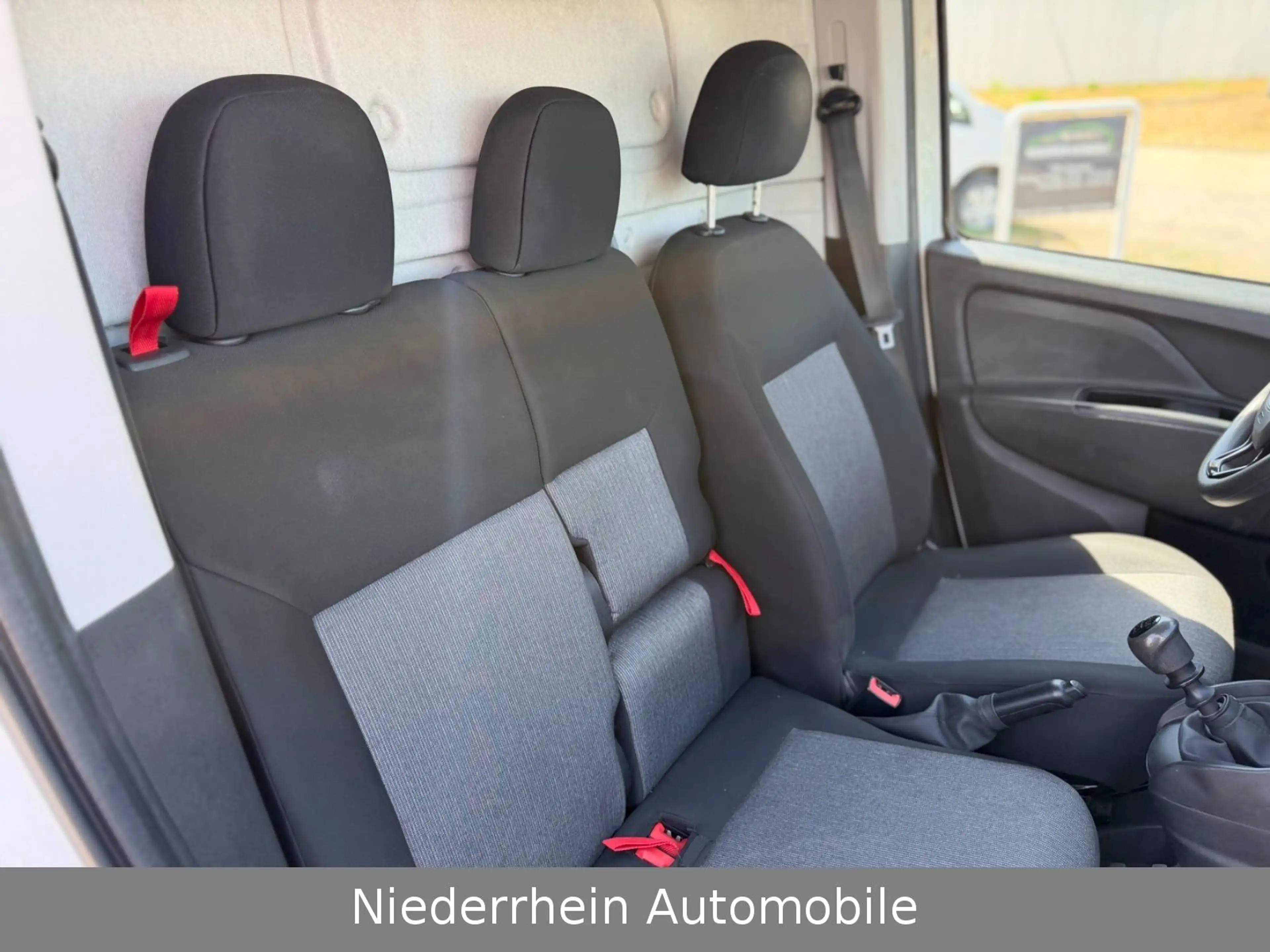 Fiat Doblo SX Kasten 1.Hand+Navi+MwSt ausweisbar — photo 5