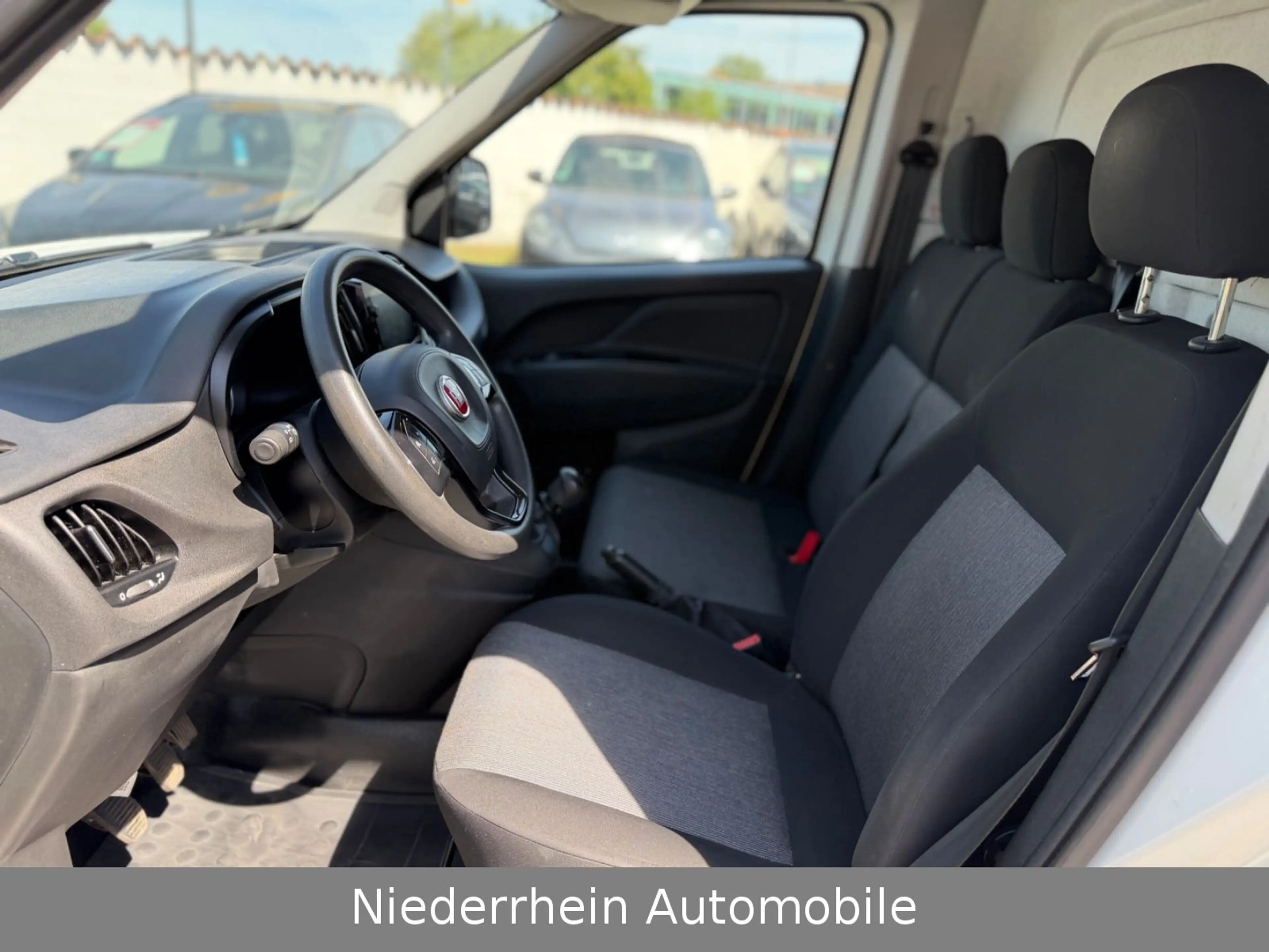 Fiat Doblo SX Kasten 1.Hand+Navi+MwSt ausweisbar — photo 4