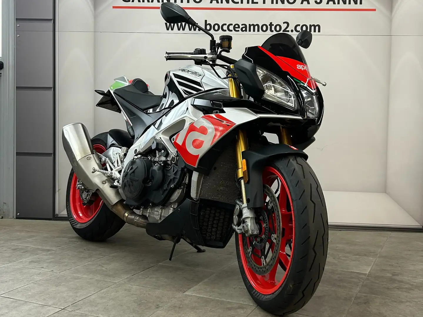 Aprilia Tuono V4 1100 Factory Argento - 1