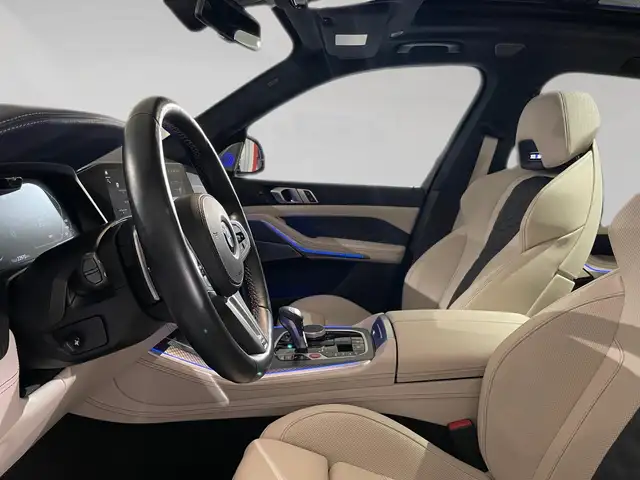 BMW X5 X5 M view 4