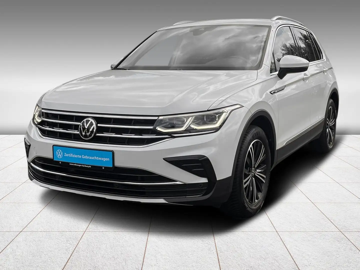 Volkswagen Tiguan Elegance 1.5 TSI DSG Sitzheizung Navi PDC Weiß - 2