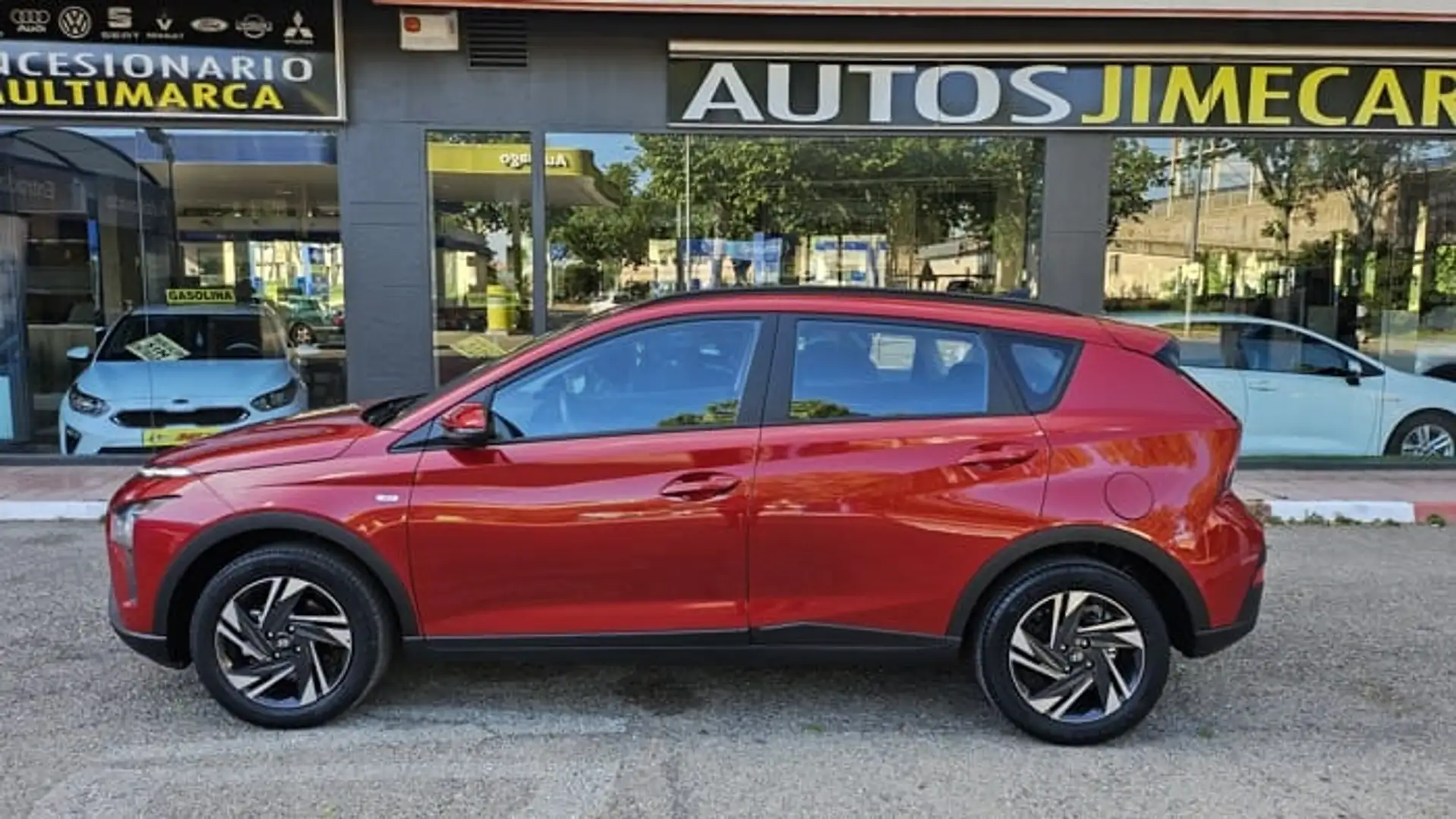 Hyundai BAYON 1.0 TGDI Maxx Burdeos - 2