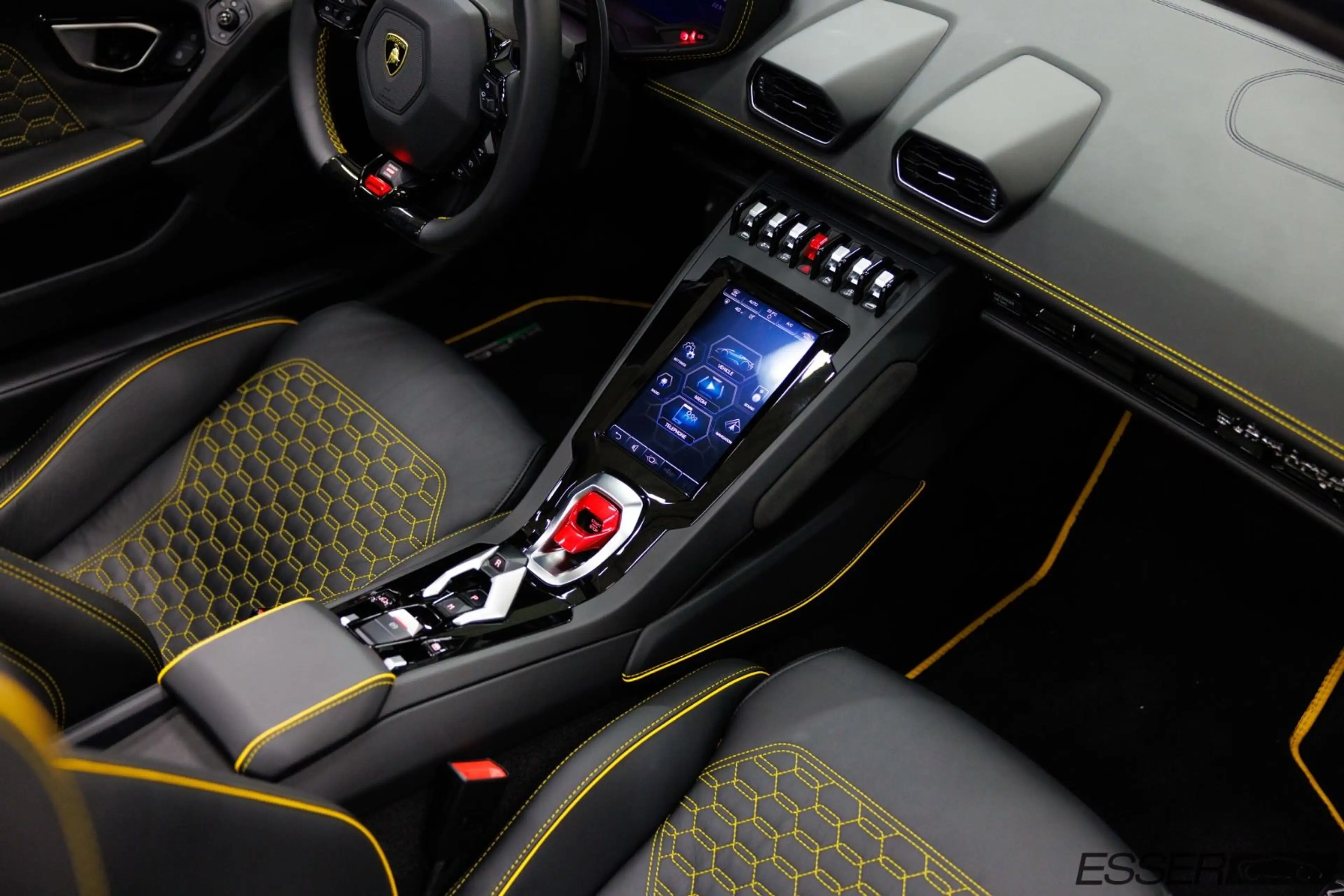 Lamborghini Huracán EVO Spyder | Grigio Titans — photo 14
