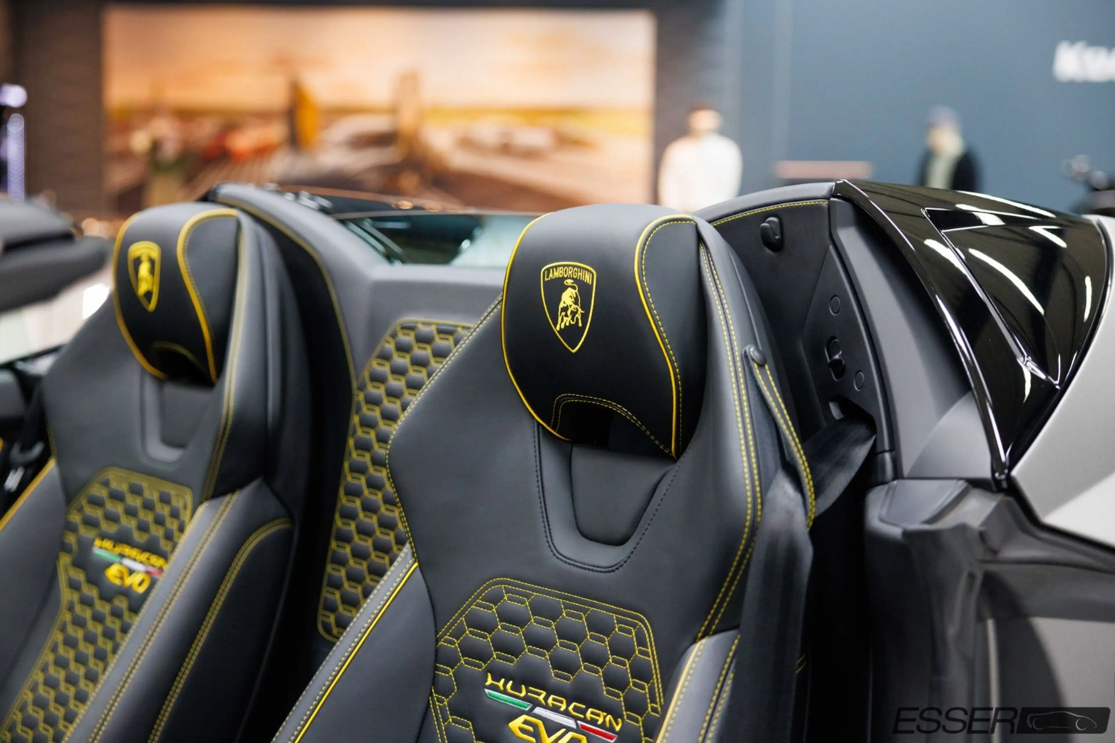 Lamborghini Huracán EVO Spyder | Grigio Titans — photo 11