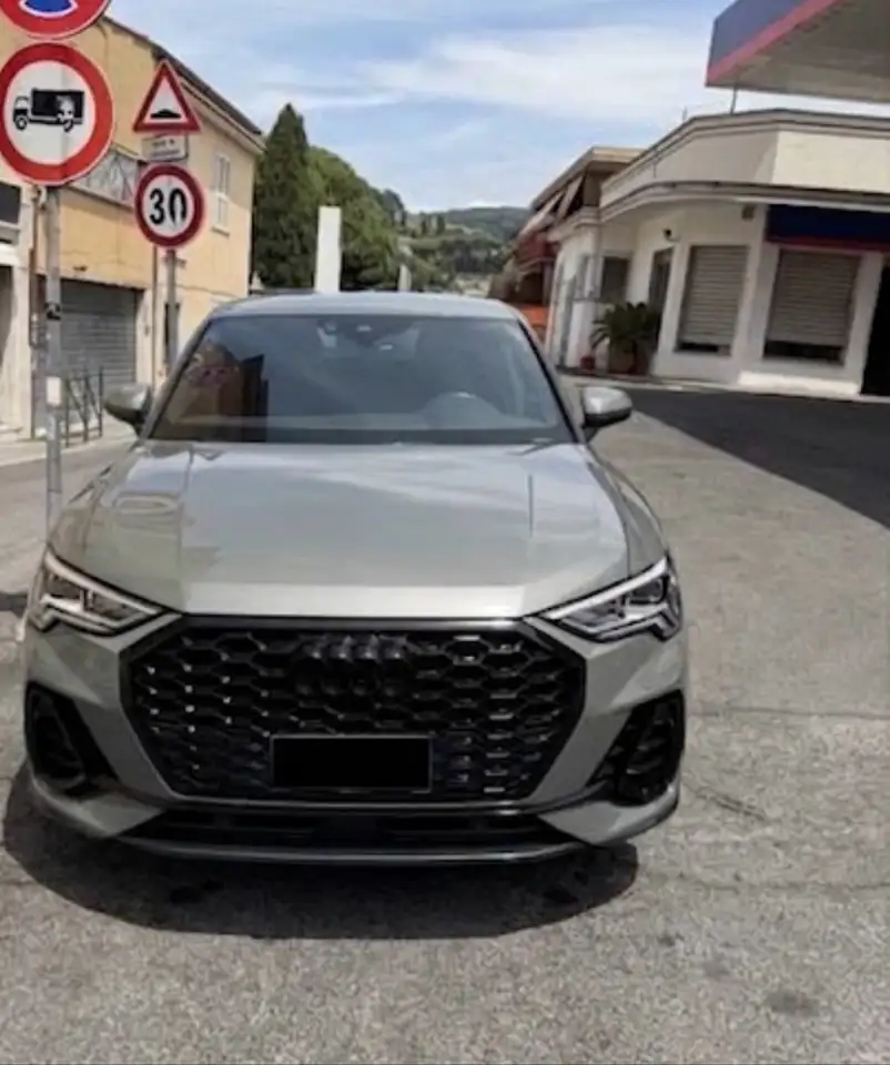 Audi Q3 Sportback 35 2.0 tdi S line edition s-tronic — photo 1 of 3