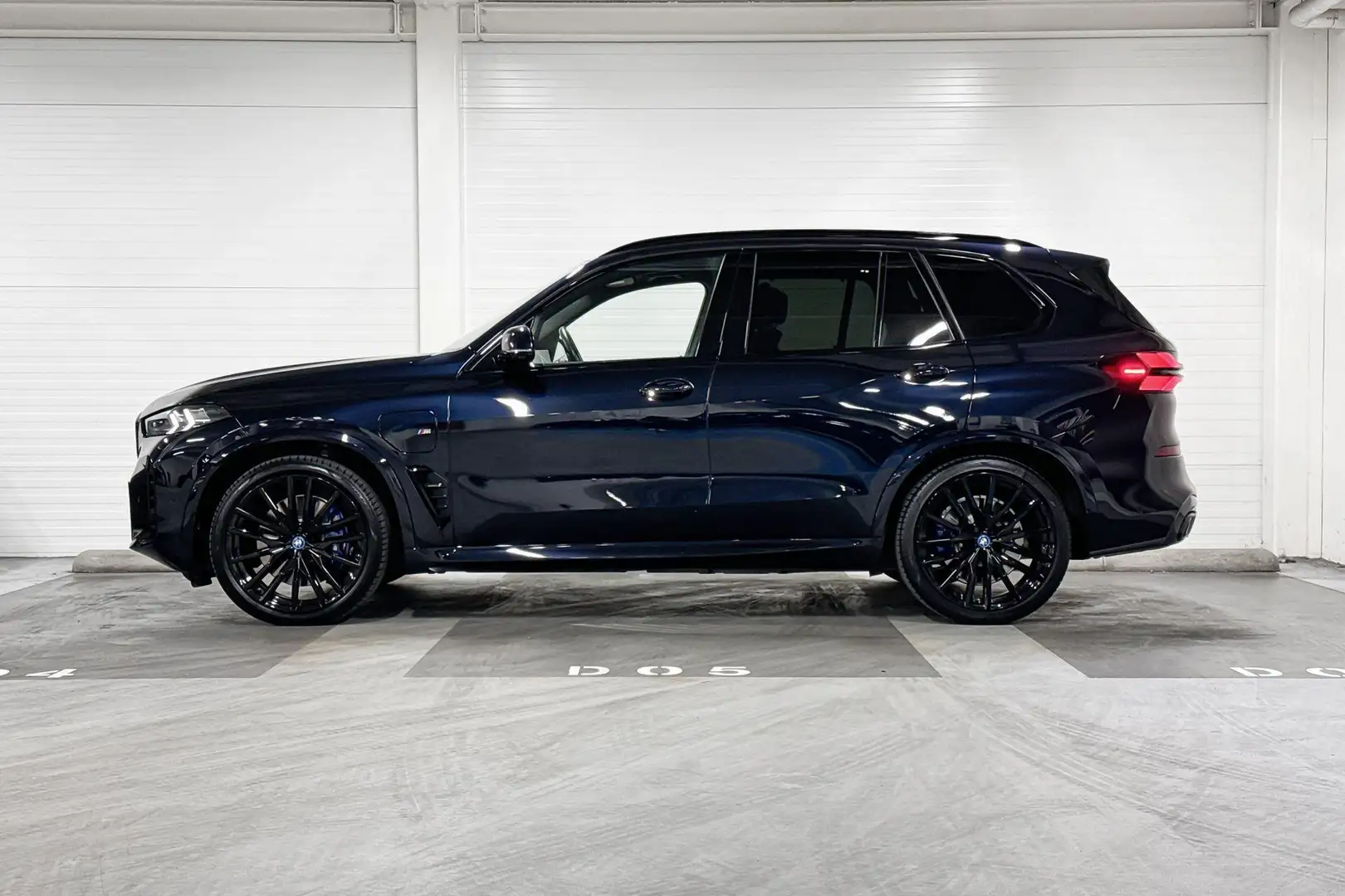 BMW X5 xDrive50e Launch Edition Noir - 2