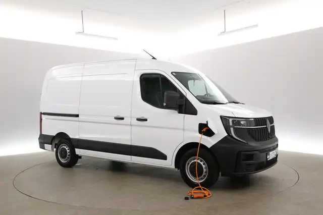 Renault Master view 6
