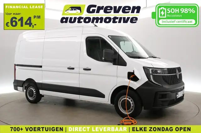 2025 Renault Master in White for sale
