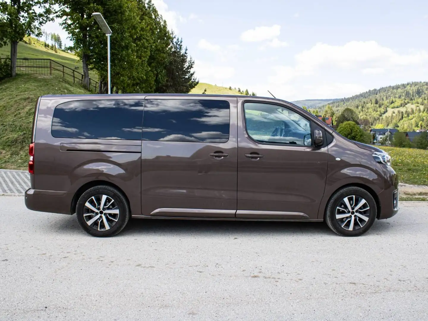 Toyota Proace 2.0-l-D-4D L2 (8-Si.) Verso L2 Team Deutschland Brun - 2