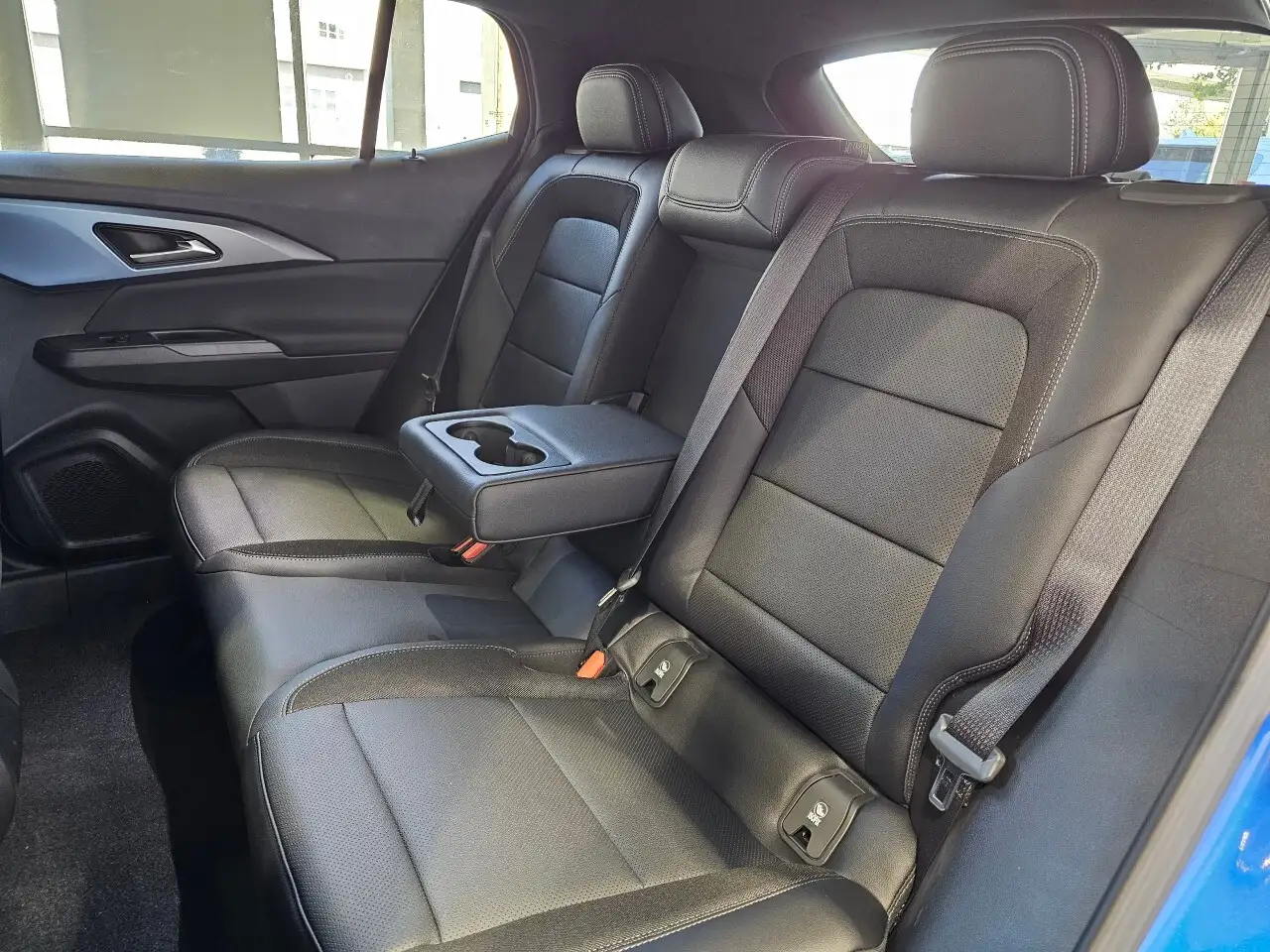 Chevrolet Equinox снимка Chevrolet Equinox