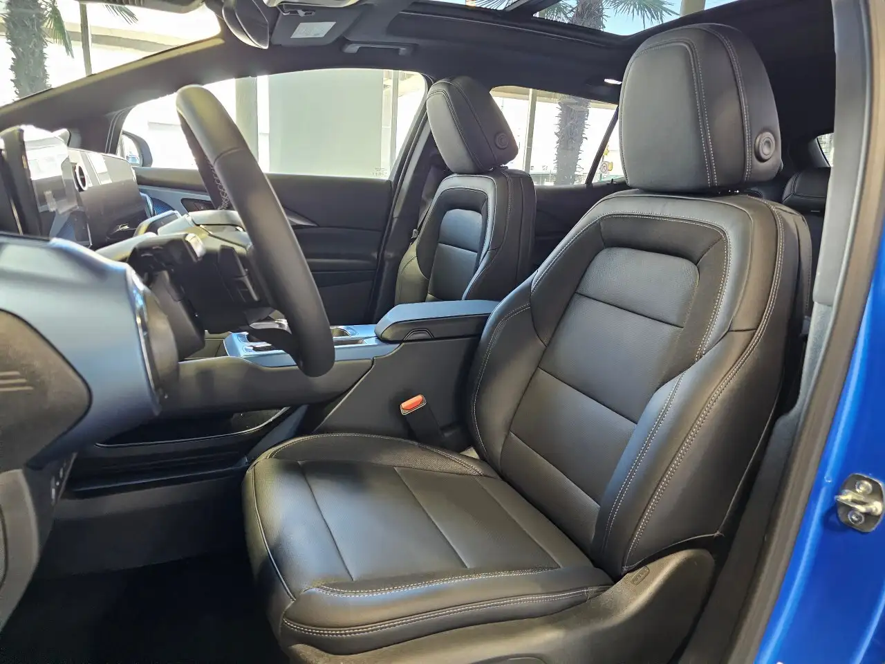 Chevrolet Equinox снимка Chevrolet Equinox