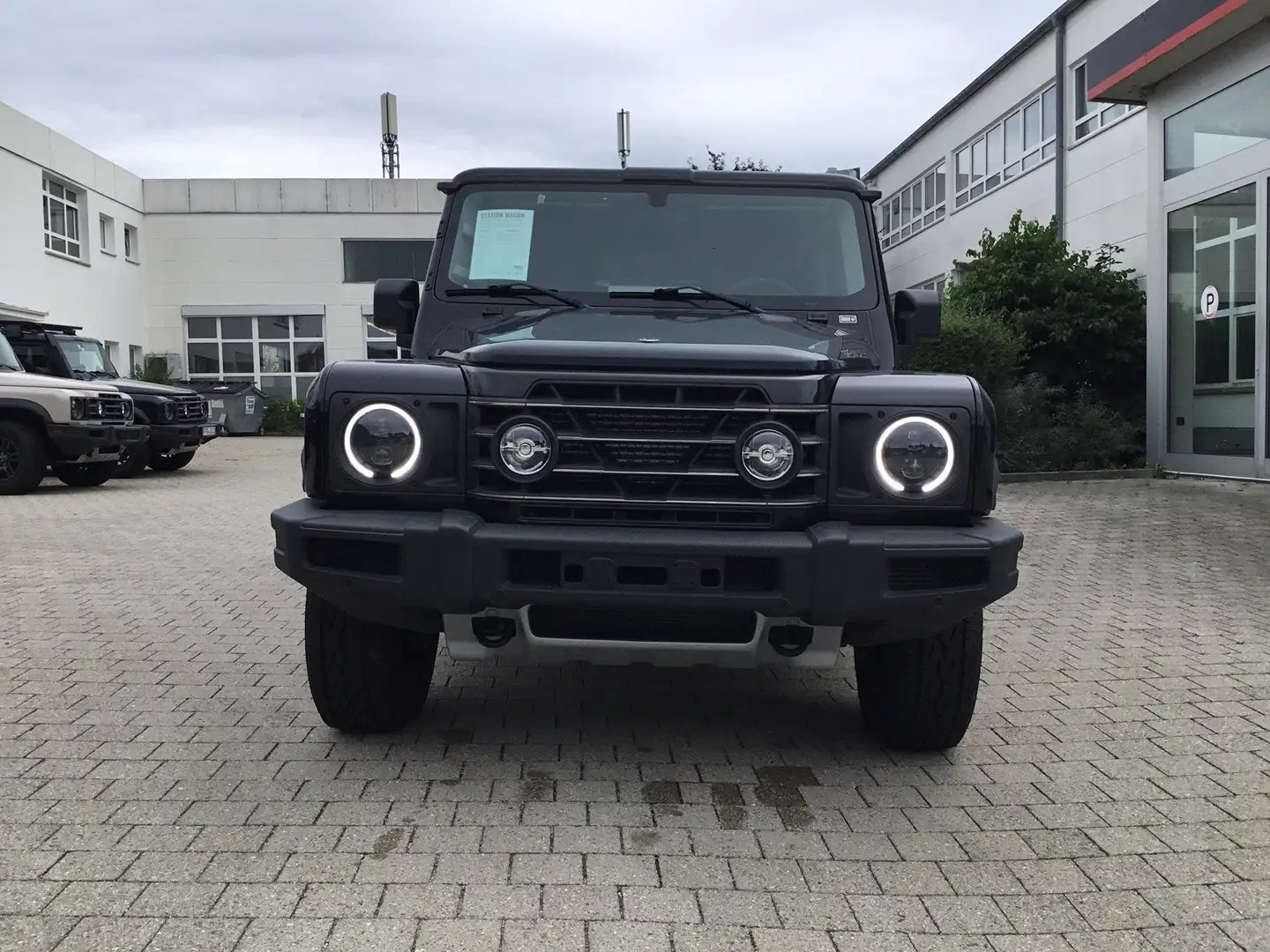 Ineos Grenadier Station Wagon 3.0L Twin-TD Fieldmaster Edition Schwarz - 2