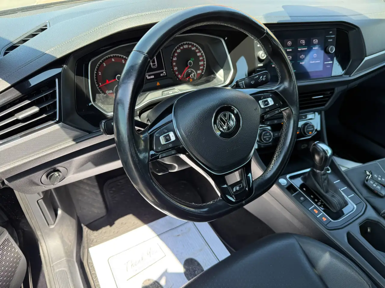 Volkswagen Jetta снимка Volkswagen Jetta