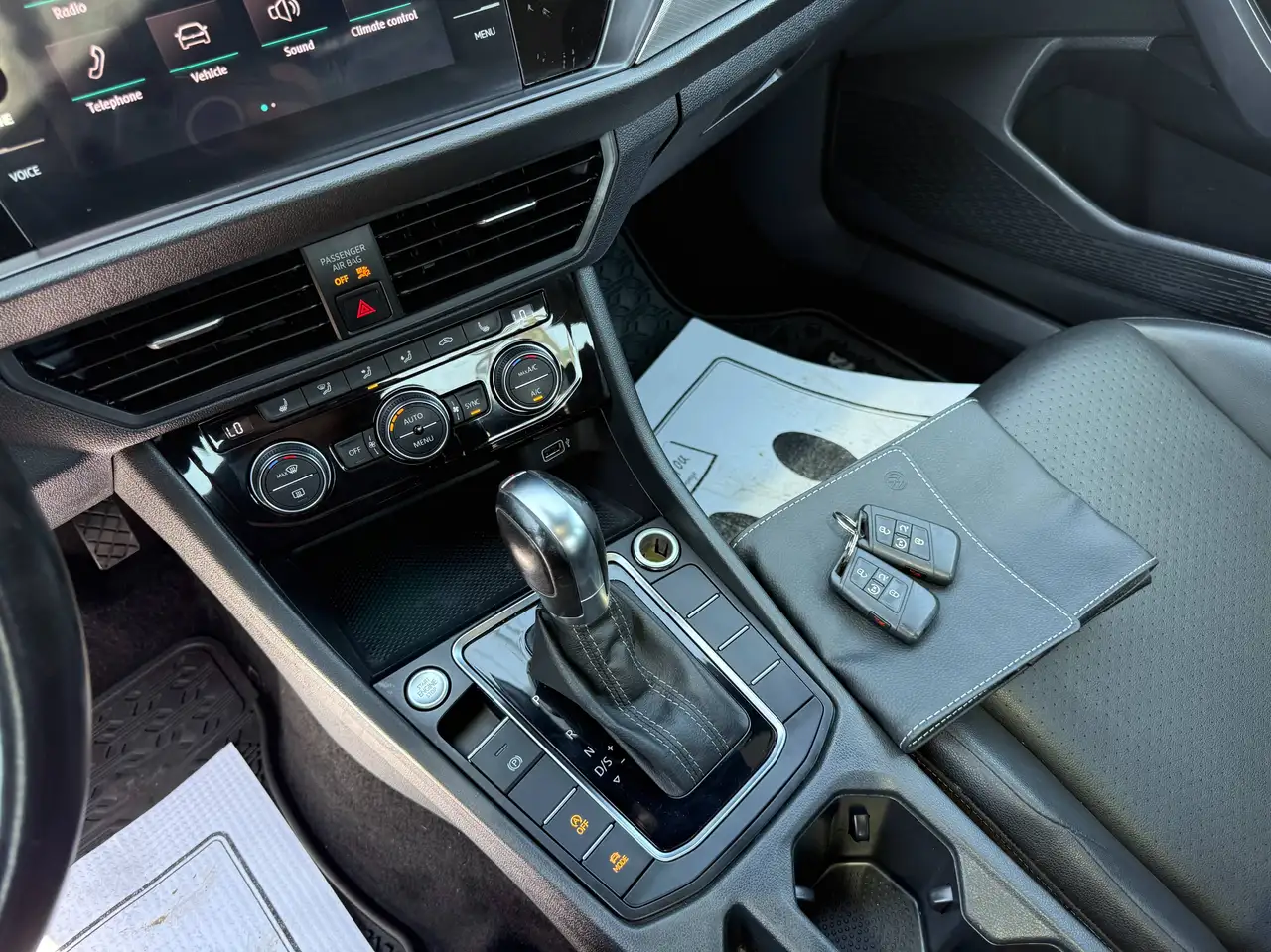 Volkswagen Jetta снимка Volkswagen Jetta