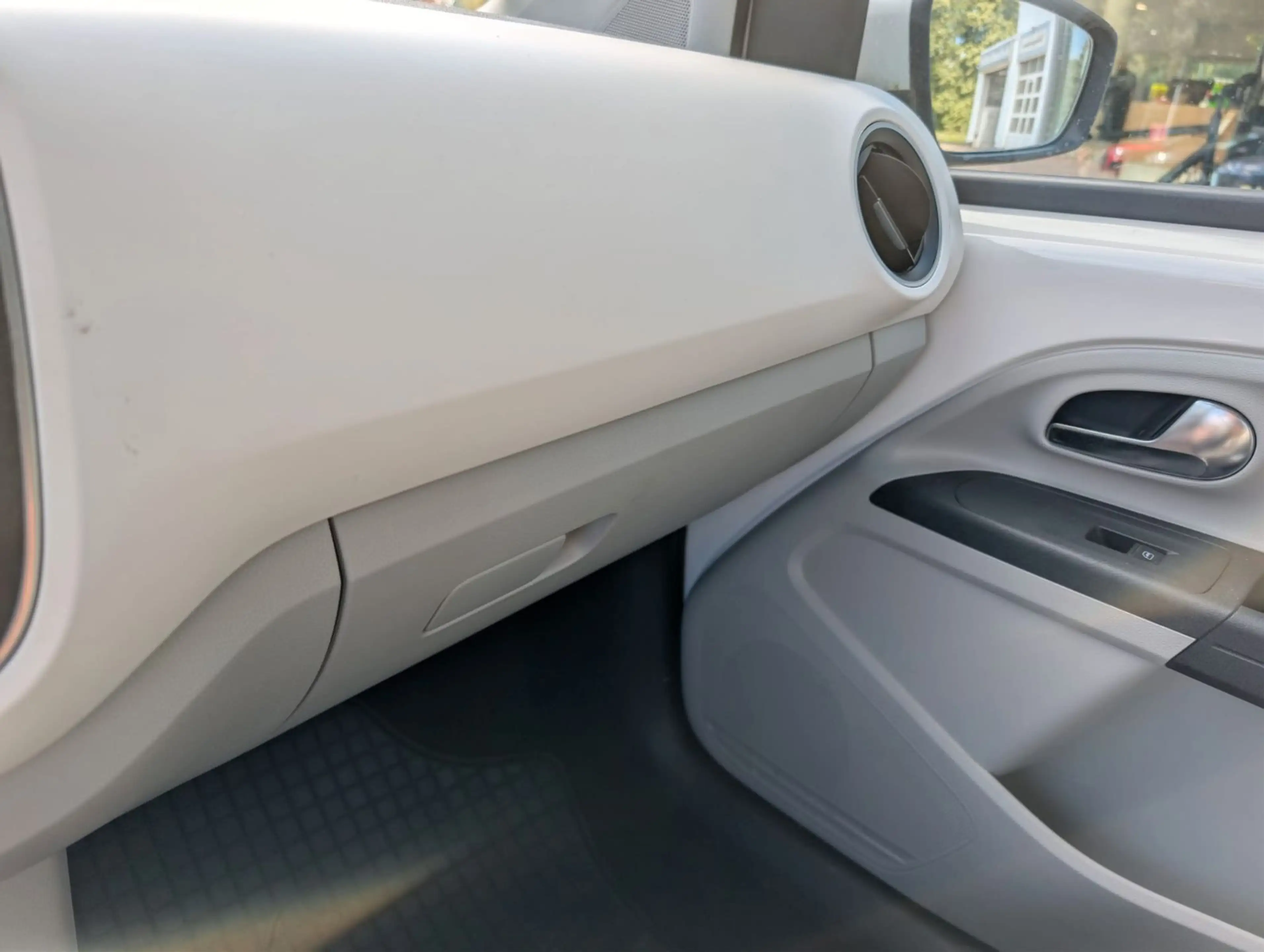 SEAT Mii Style Salsa Tempomat — photo 13