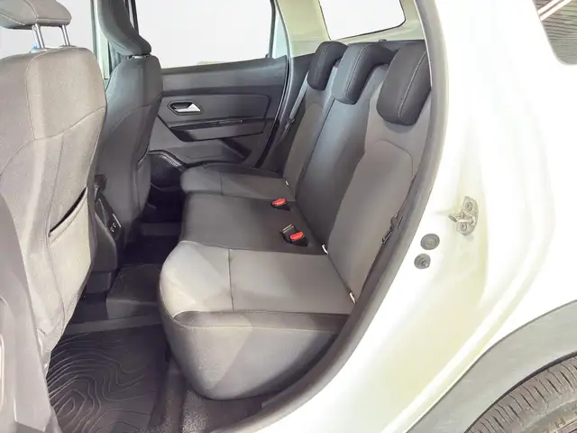 Dacia Duster view 9
