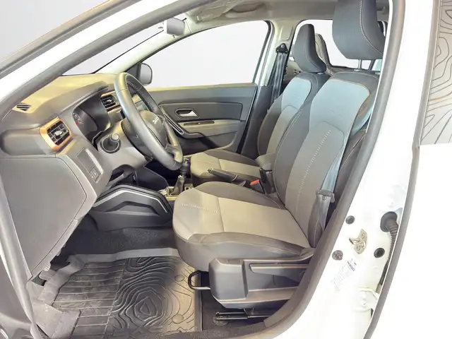Dacia Duster view 7