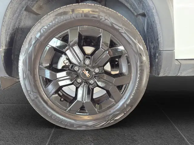 Dacia Duster view 6