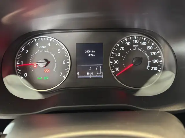 Dacia Duster view 15