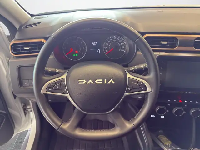 Dacia Duster view 8
