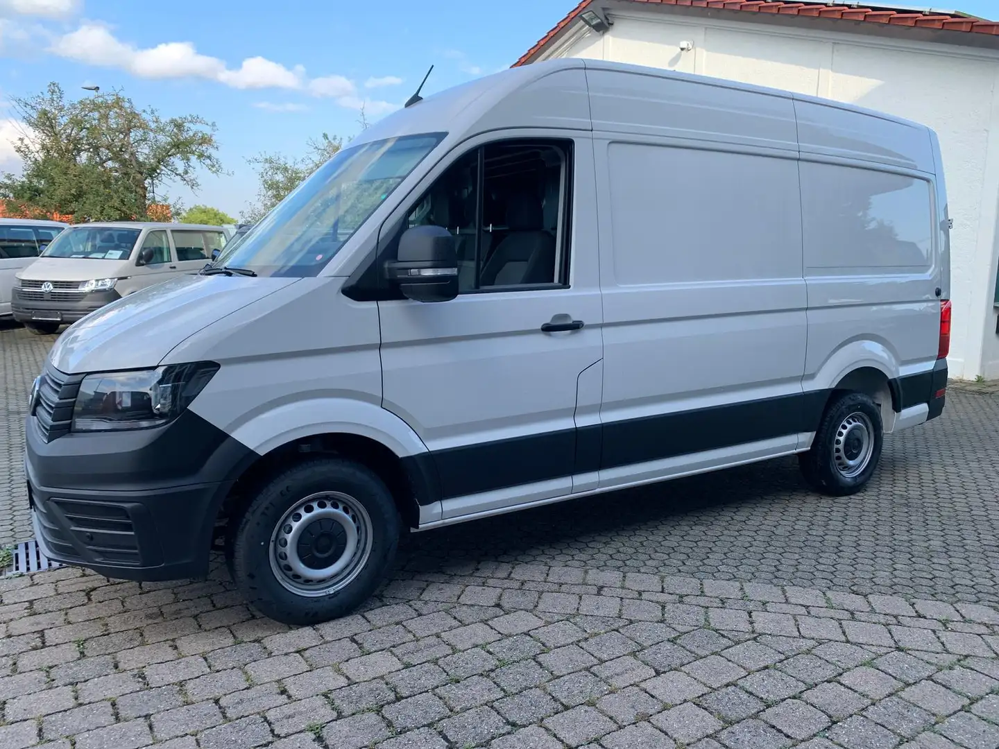 Volkswagen Crafter 35 Kasten MR hoch FWD L3H3 Kamera AppConne Weiß - 1