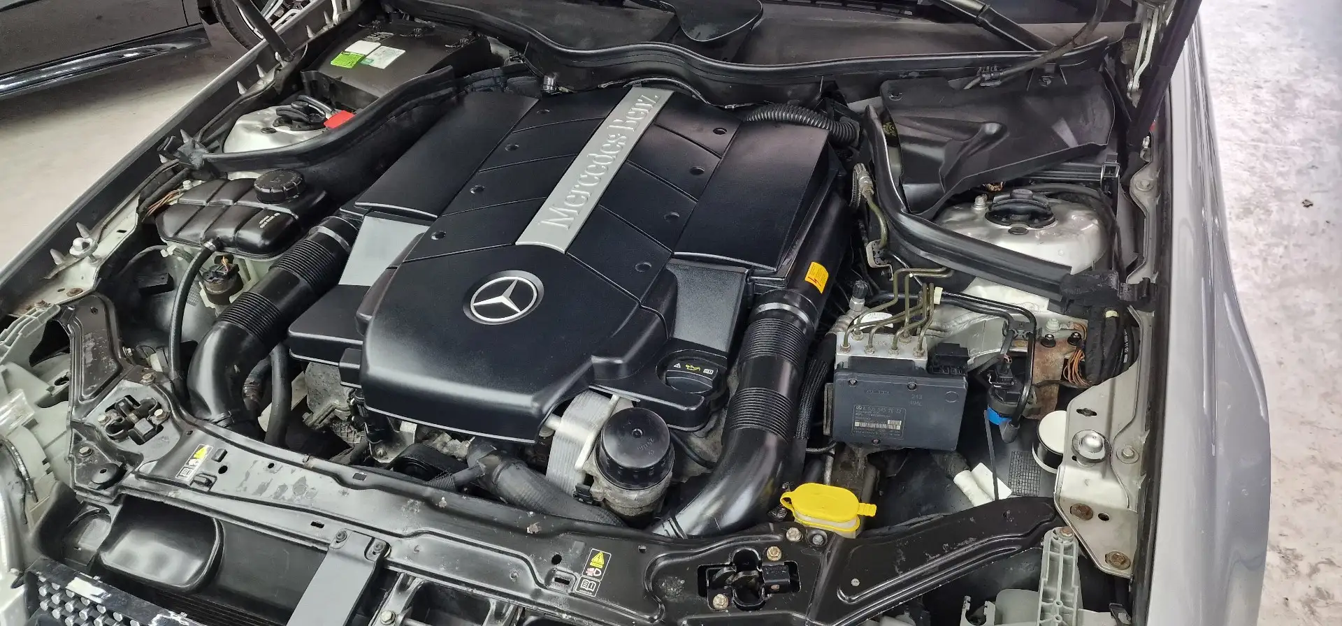 Mercedes-Benz CLK 500 Avantgarde Gümüş rengi - 1