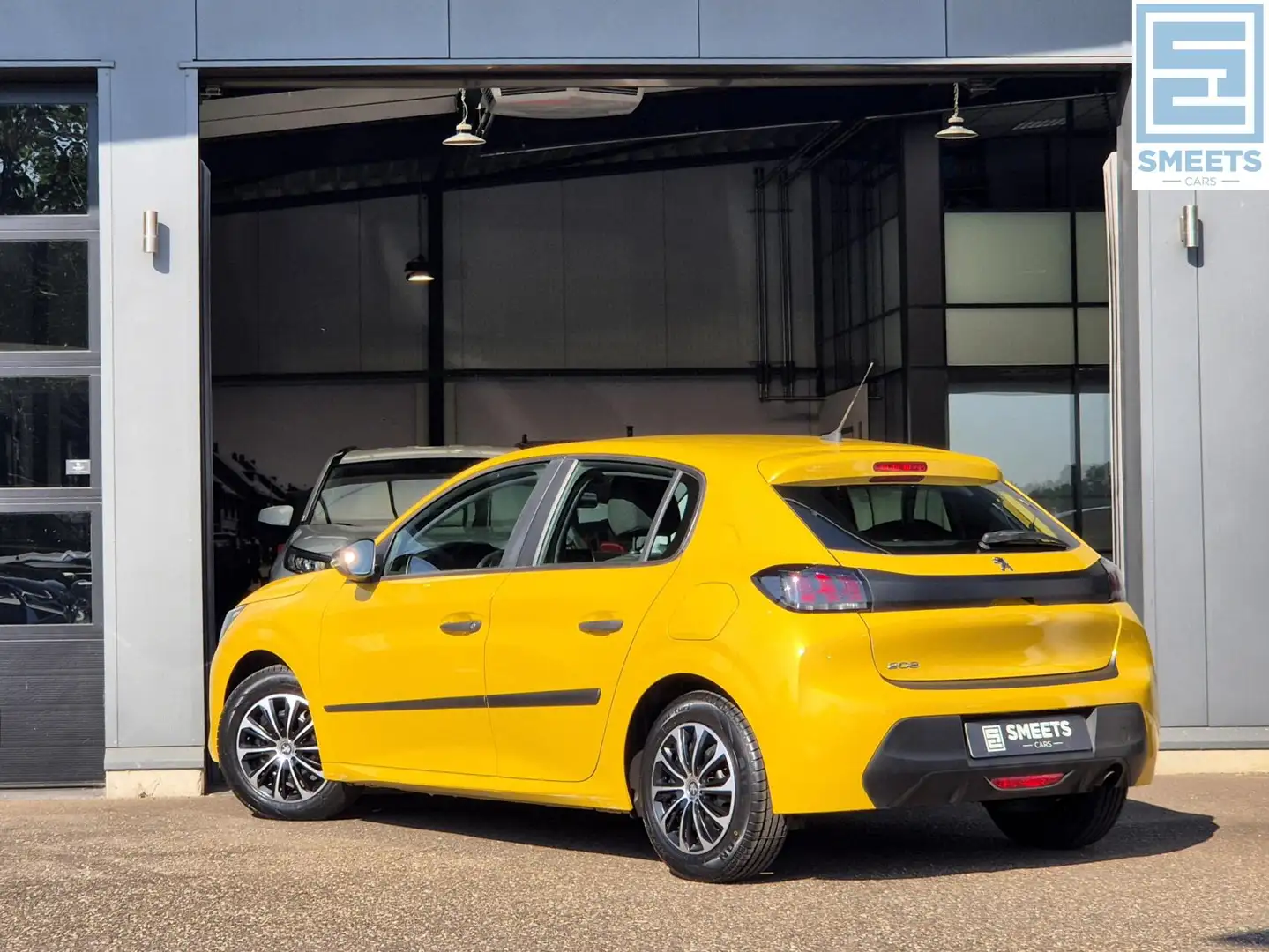 Peugeot 208 1.2 PureTech Like 5drs 1e Eig! |Airco|Cruise|ESP Geel - 2
