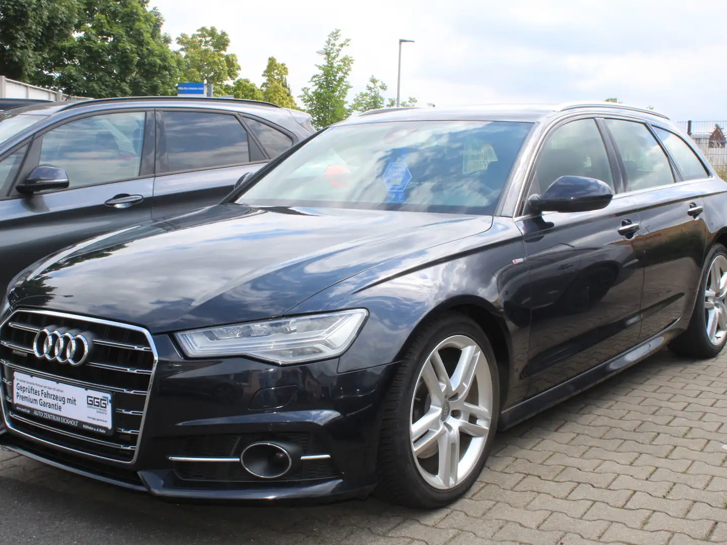 Audi A6 3.0 TDI quattro S-line LED AHK Pano ACC Blauw - 2