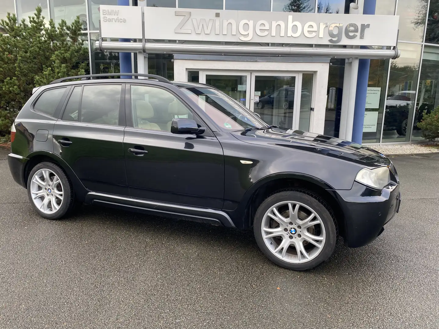 BMW X3 2.0d   M Sportpaket HiFi Xenon Pano.Dach Shz Noir - 1