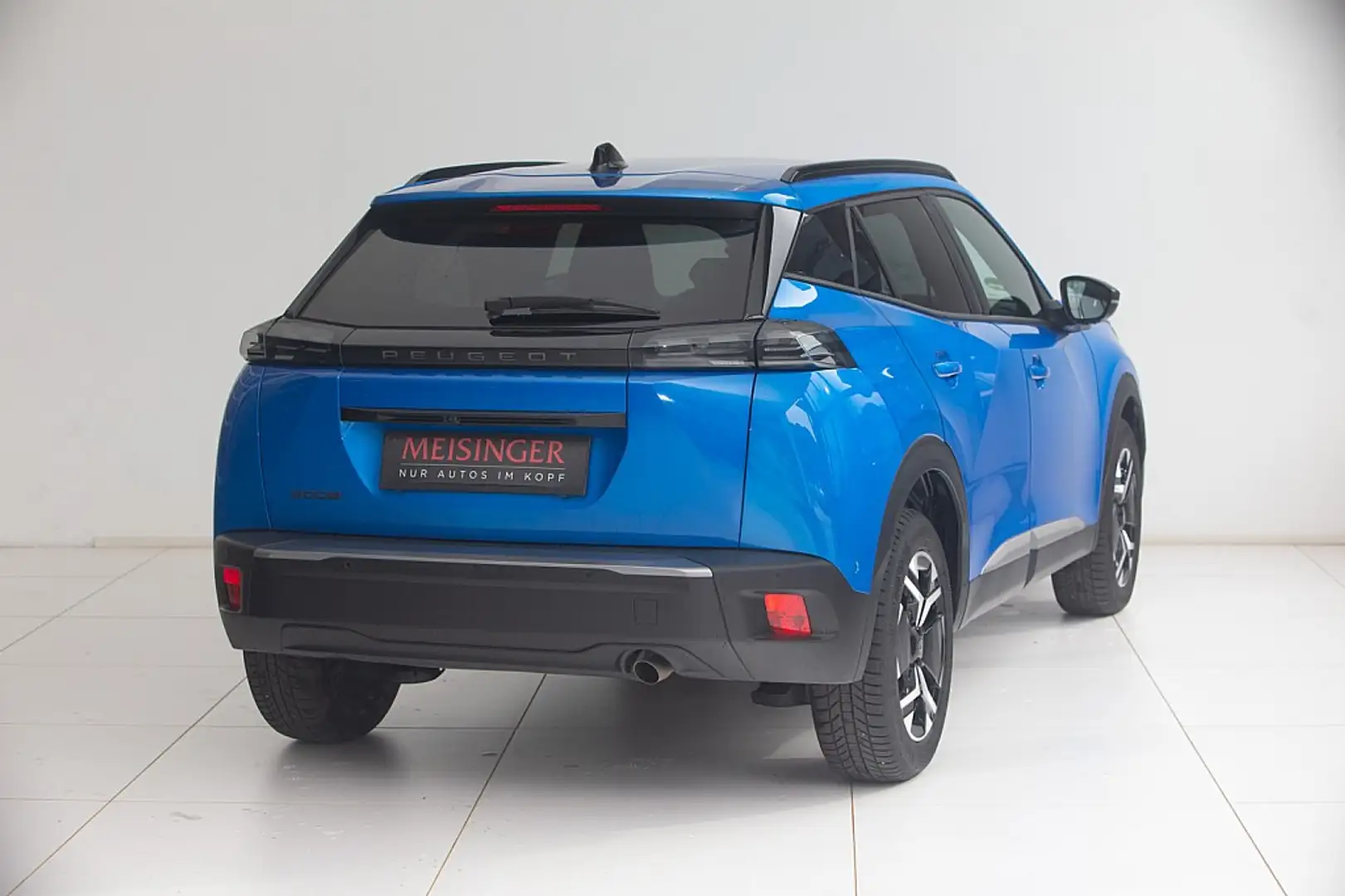 Peugeot 2008 PureTech 100 S&S Allure 6-Gang-Manuell Blau - 2