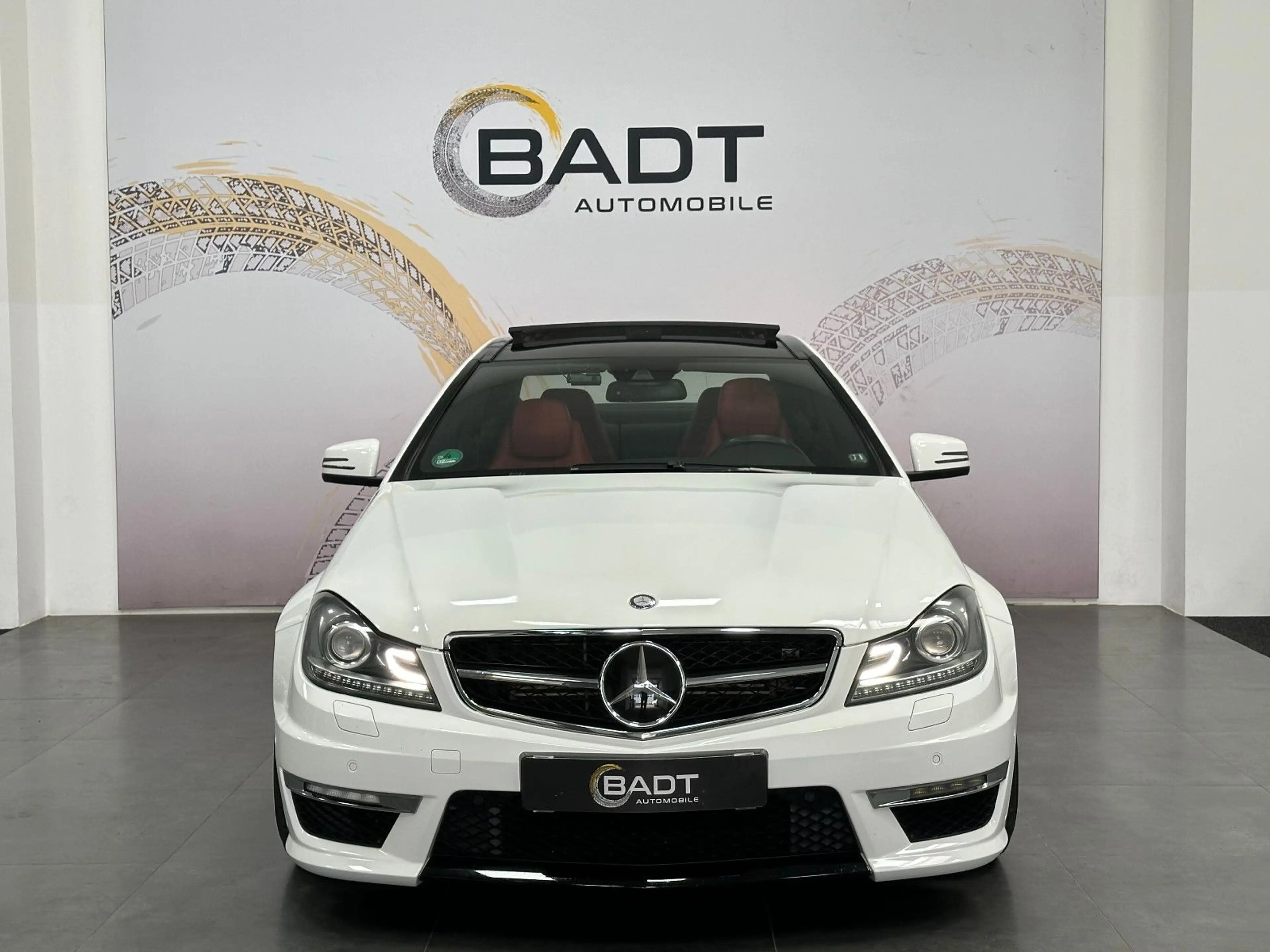 Mercedes-Benz C 63 AMG Coupe*PANO*H&K*19"*BREMSE NEU* — photo 4