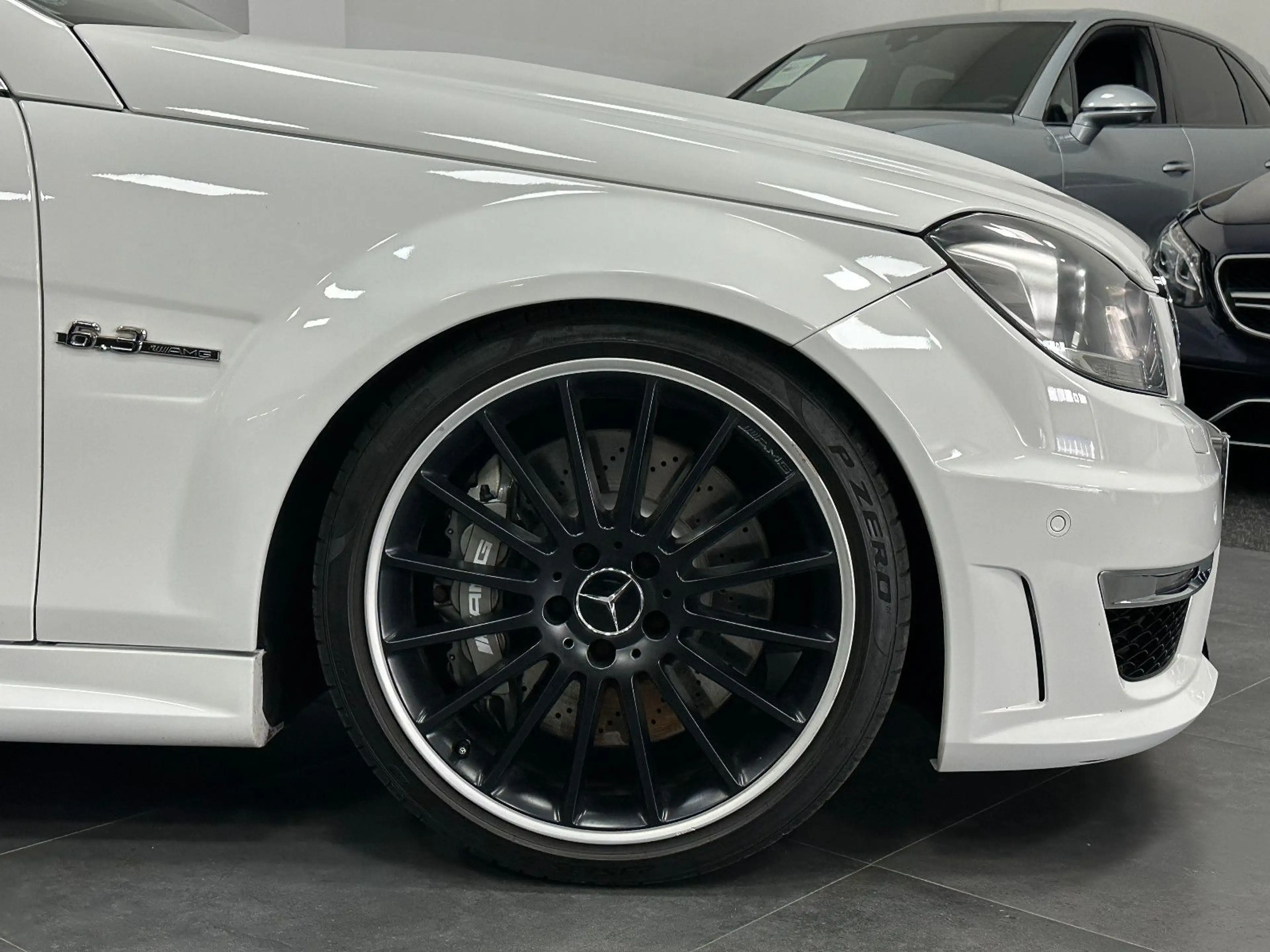 Mercedes-Benz C 63 AMG Coupe*PANO*H&K*19"*BREMSE NEU* — photo 7