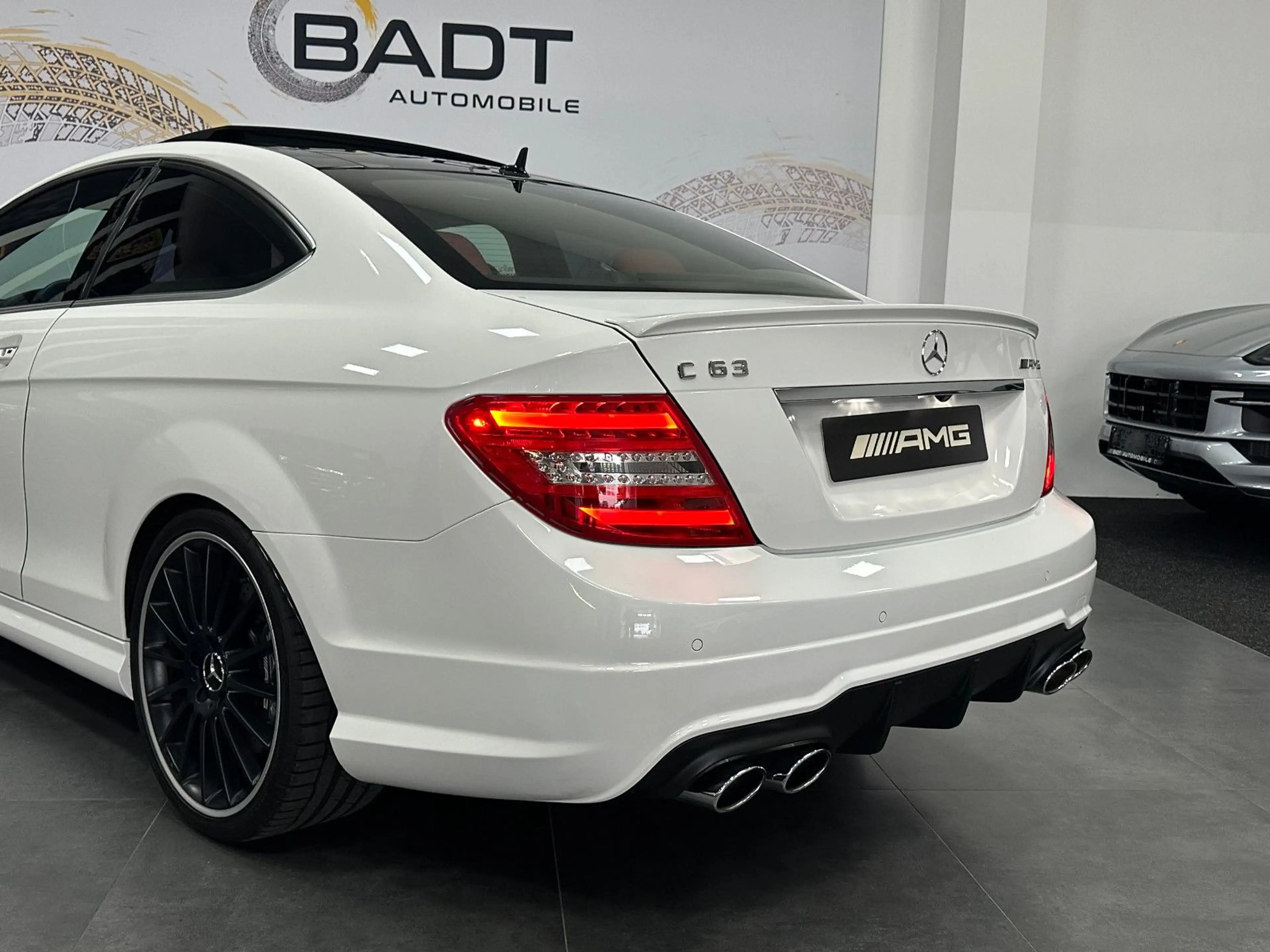 Mercedes-Benz C 63 AMG Coupe*PANO*H&K*19"*BREMSE NEU* — photo 10